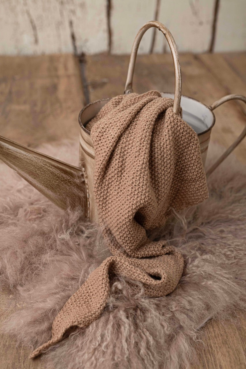 Triangle-Wrap knit