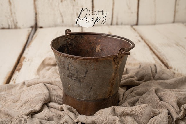 Iron bucket