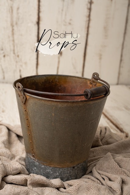 Iron bucket