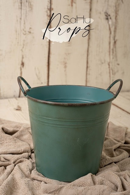 Coloured metal bucket