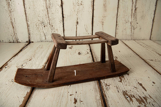 antiker Holzschlitten